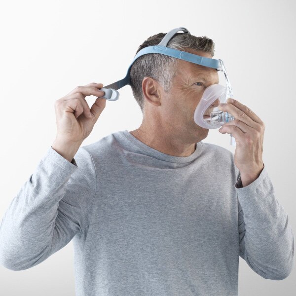 Man Fitting Vitera Headgear